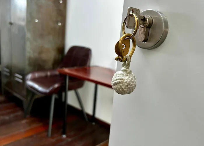 Schiffshotel "schlafen Im Hafen" 3* Hamburg
